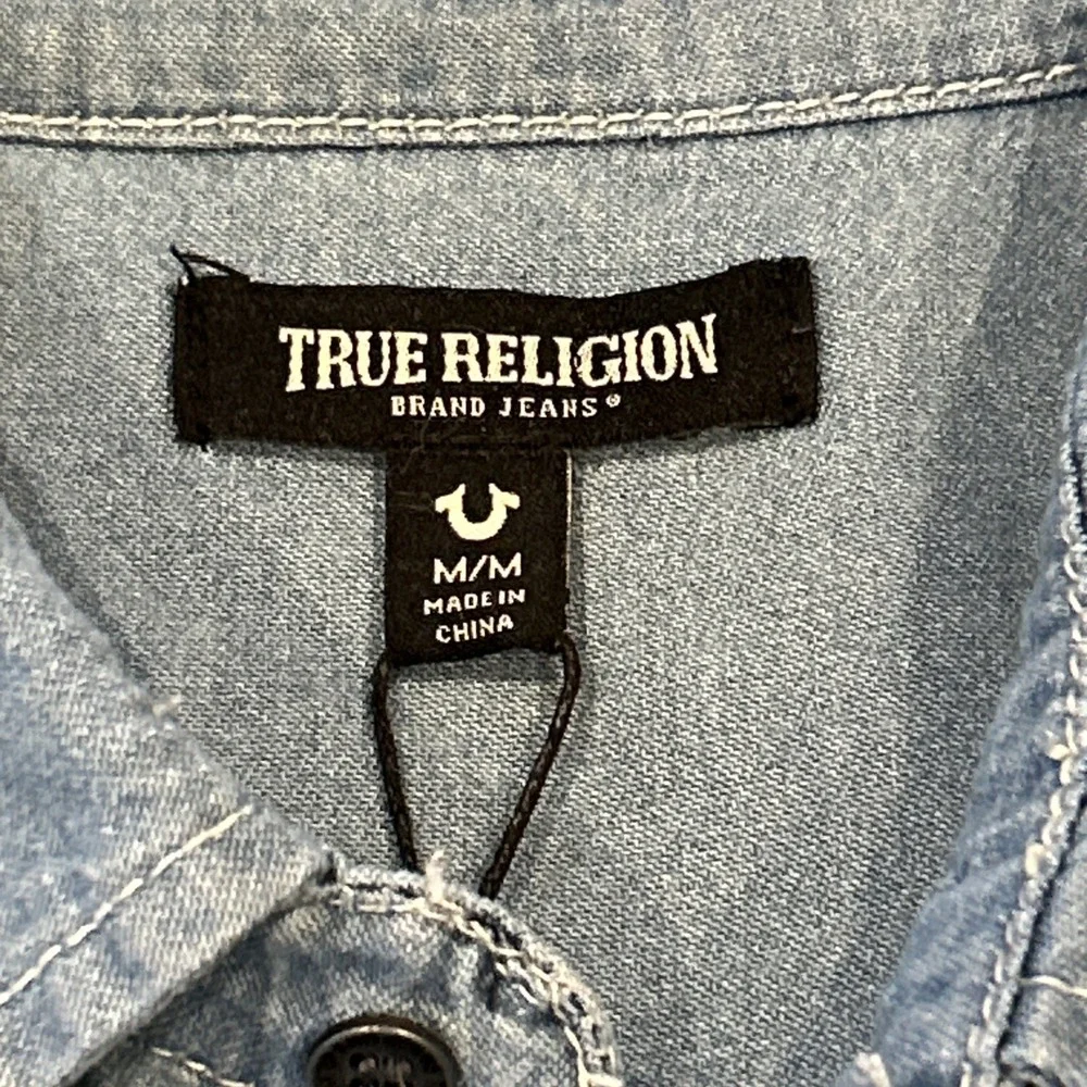 True Religion HS Chambray Long Sleeve Shirt Men M Blue Light Blissful Pearl Snap